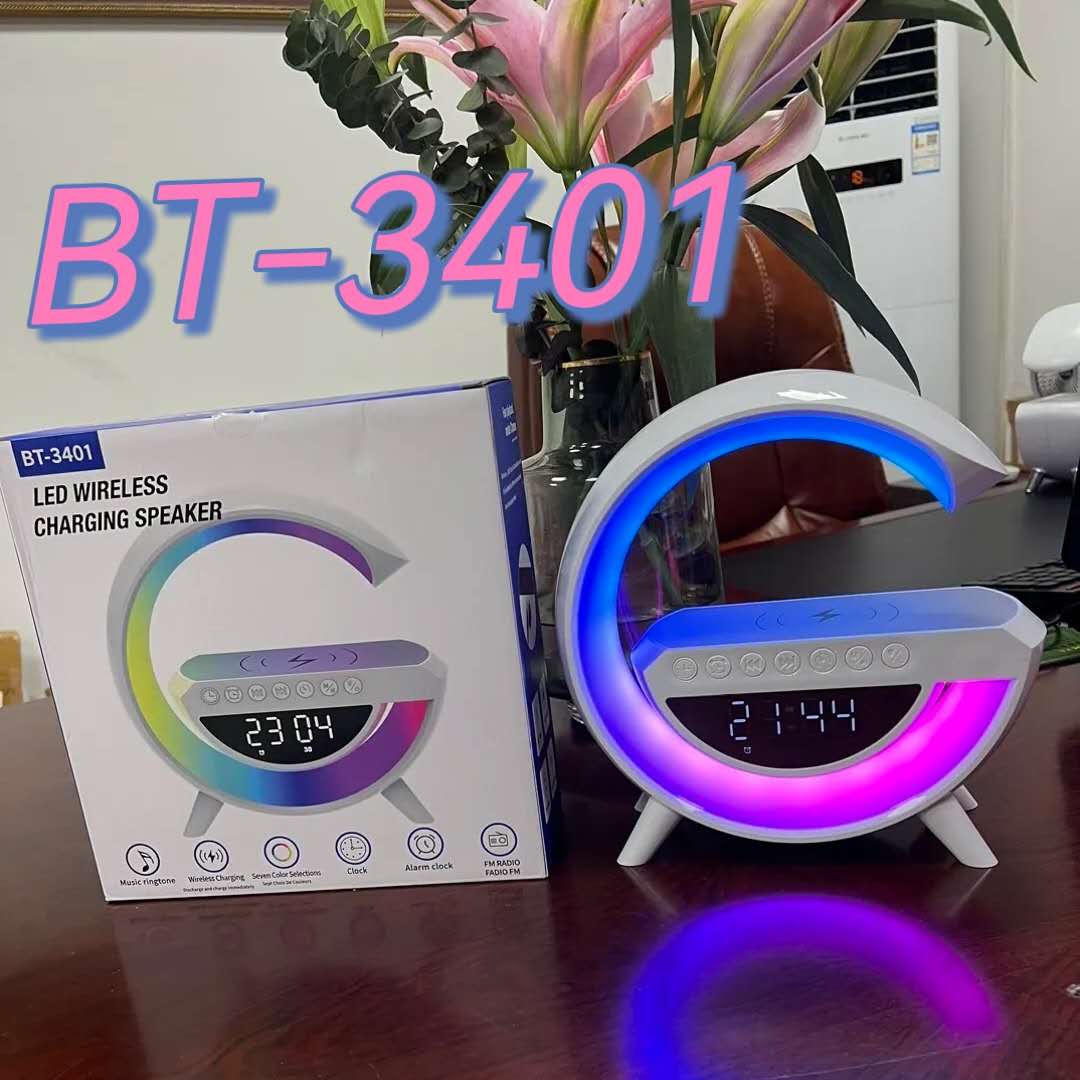 Pametna RGB lampa sa zvučnikom i bežičnim punjačem