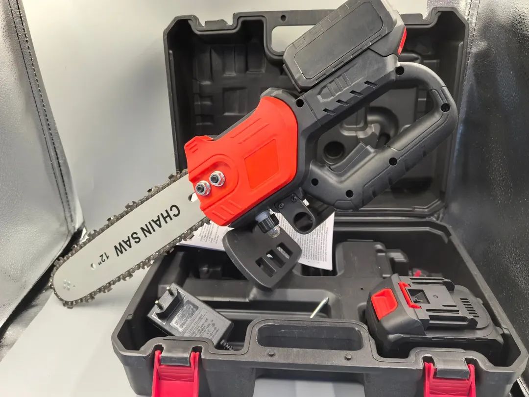 Akumulatorska Motorna Testera 12" – 48V