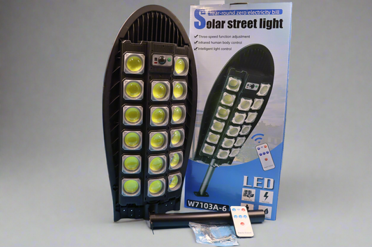 700w solarni reflektor